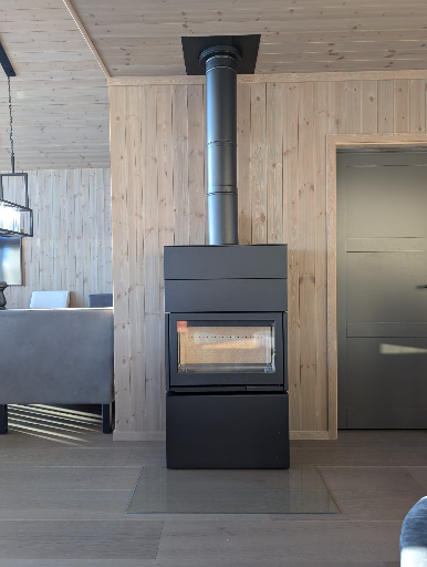 Contura MyCube med glass på tre sider